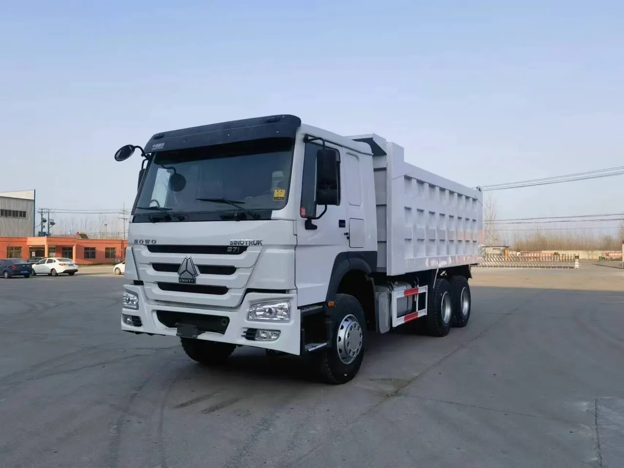 HOWO-7 371HP used 6x4 dump truck for export to Africa