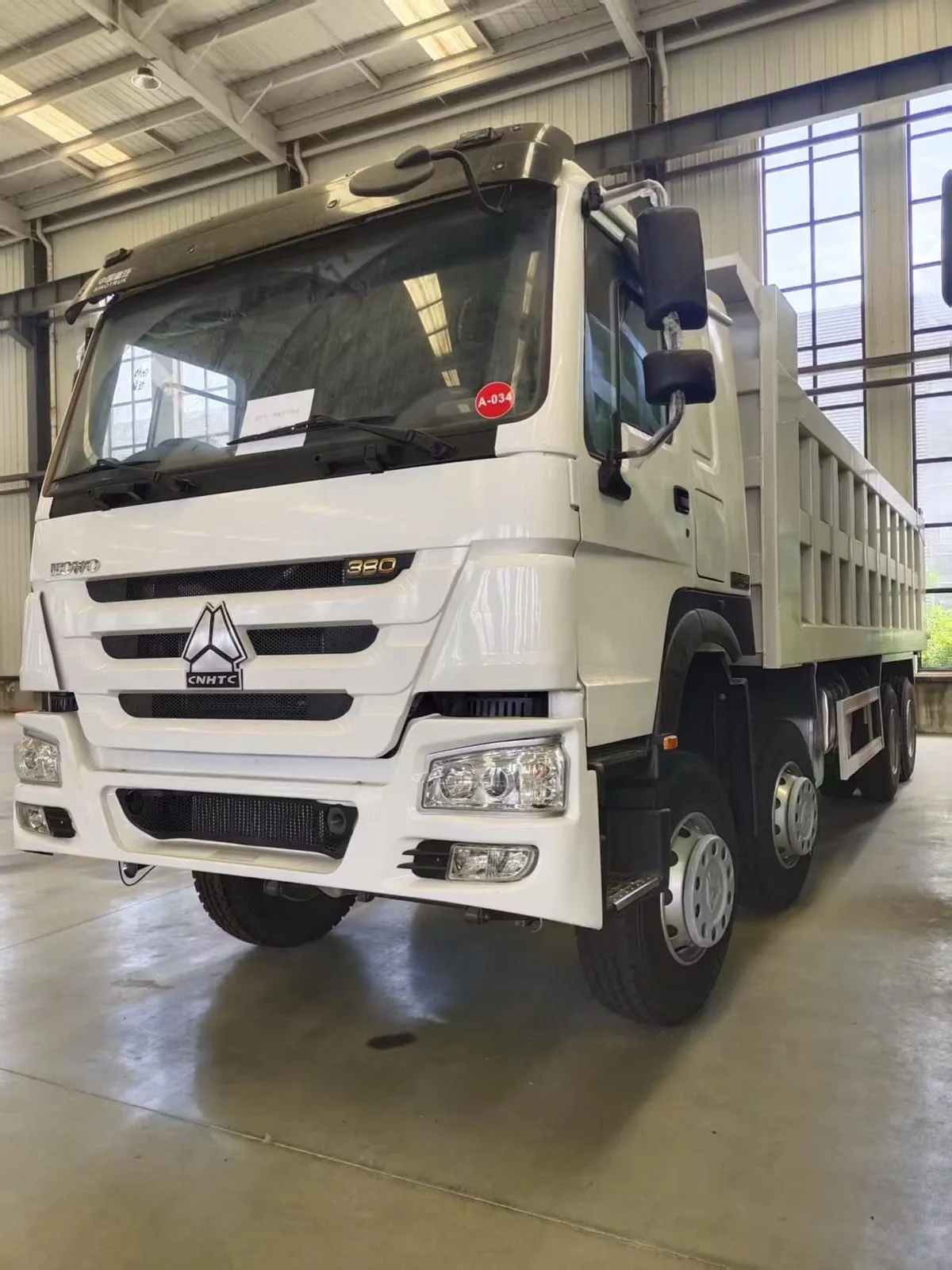 SHACMAN M3000 used 8x4 tipper dump truck for sale