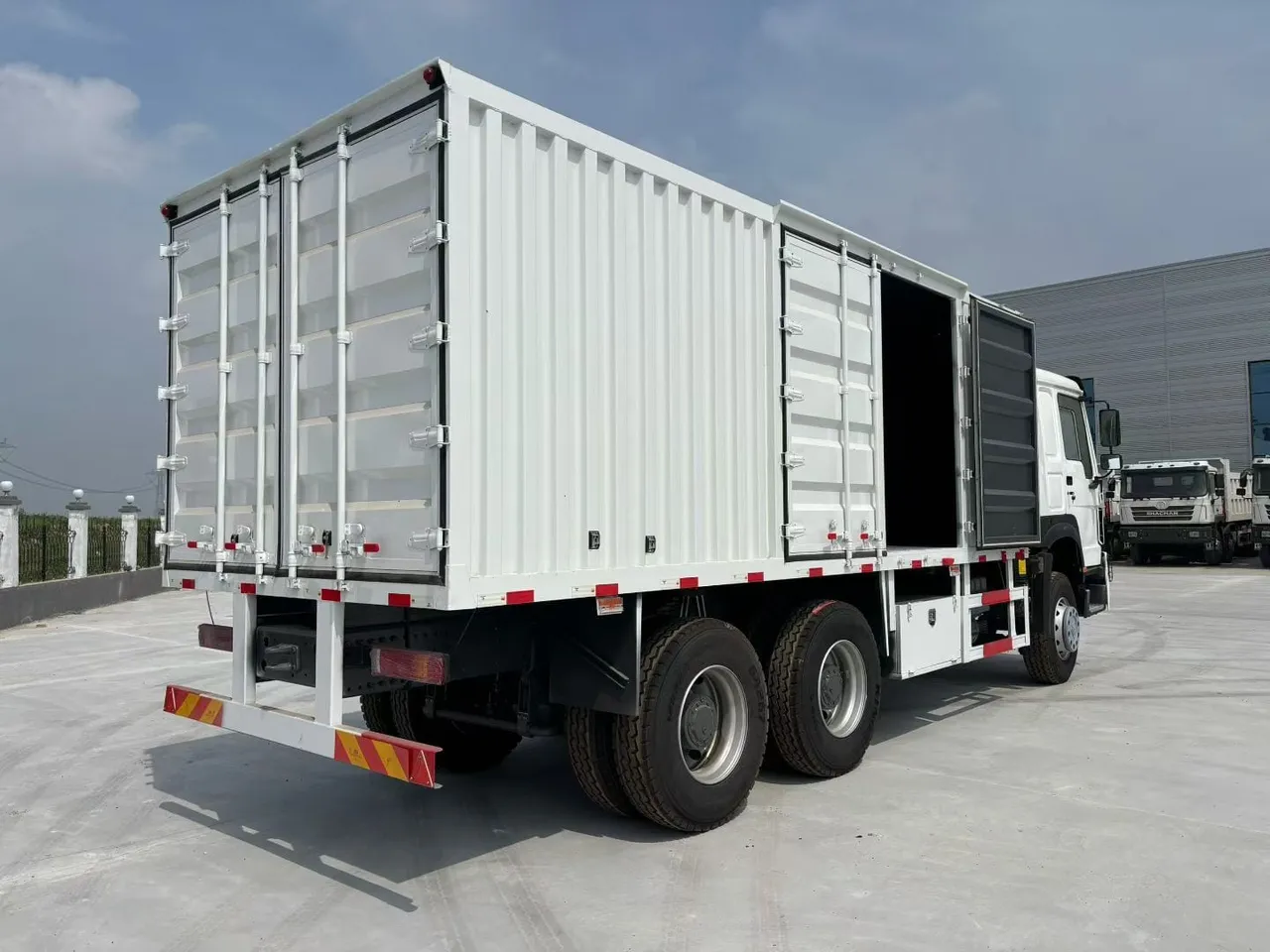 Used HOWO cargo truck inspected and ready for CIF export to Africa