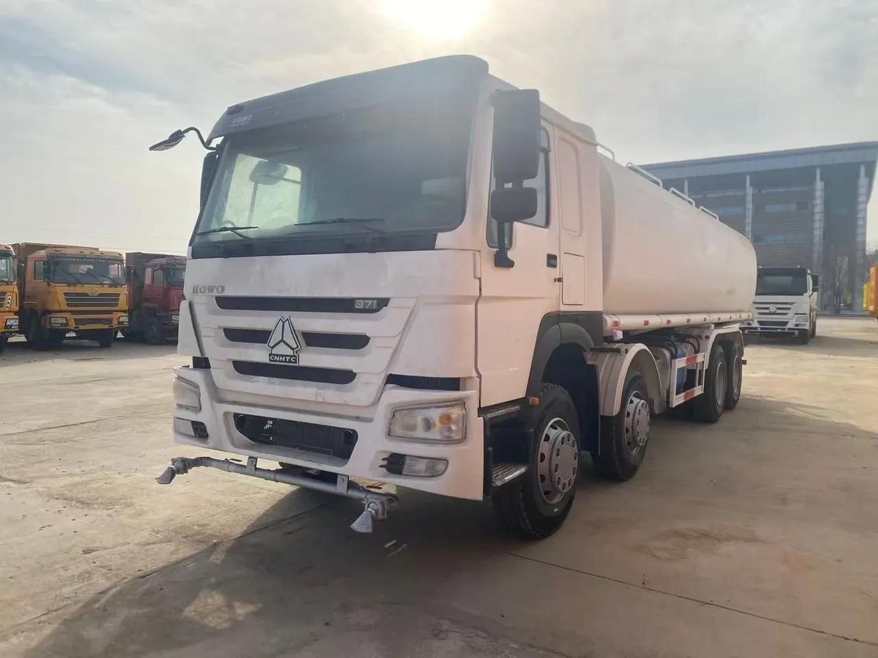 HOWO 8x4 water bowser truck, 25000 litre tank, rear spray bar, 4-axle chassis