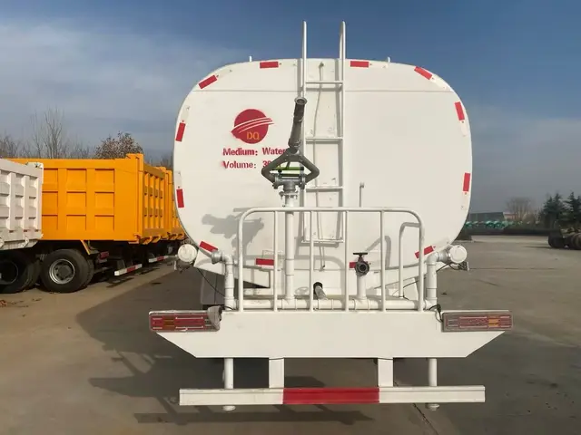 8×4 water tanker truck for sale