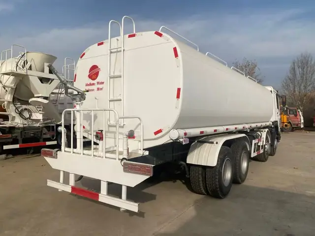 8×4 water tanker truck for sale