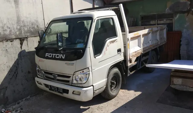 4×2 tipper truck for sale